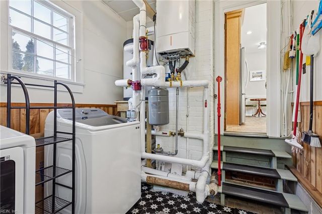 106 James River DR, Newport News, VA 23601