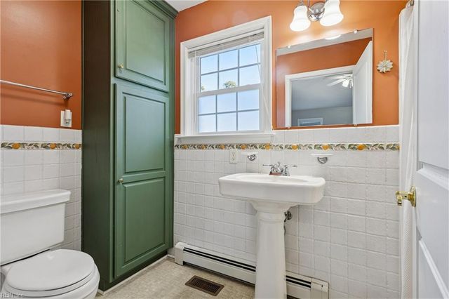 106 James River DR, Newport News, VA 23601