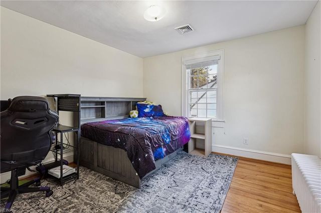 106 James River DR, Newport News, VA 23601