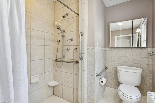 106 James River DR, Newport News, VA 23601