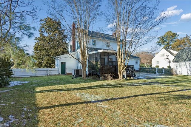 106 James River DR, Newport News, VA 23601