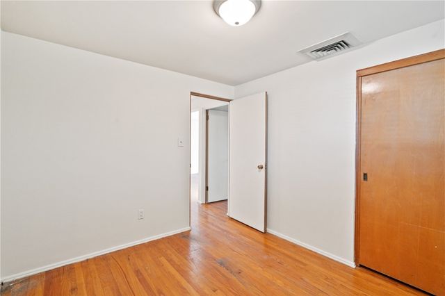 169 Elatan Dr, Mt Lebanon, PA 15243