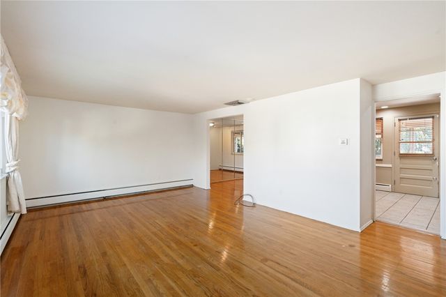 169 Elatan Dr, Mt Lebanon, PA 15243