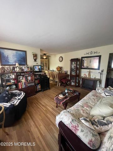 289 Main Street 10N, Spotswood, NJ 08884