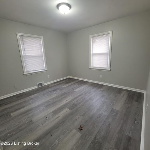 6004 Noah Dr, Louisville, KY 40258