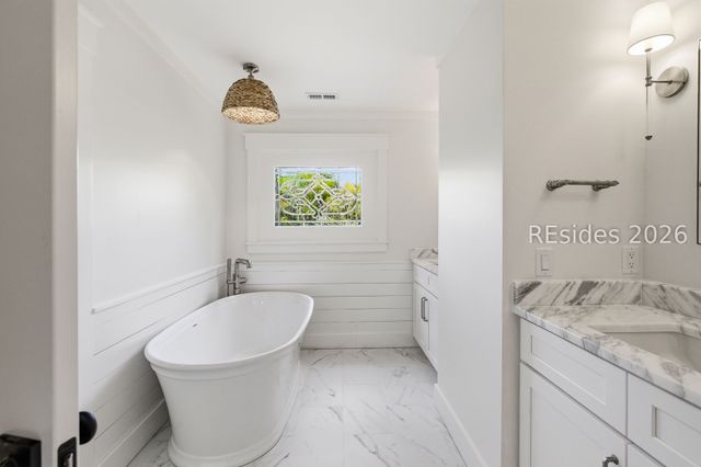 20 Plantation Homes Dr, Daufuskie Island, SC 29915