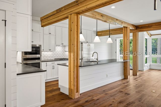 20 Plantation Homes Dr, Daufuskie Island, SC 29915