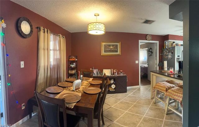 2202 Parkview DR, Fort Myers, FL 33905