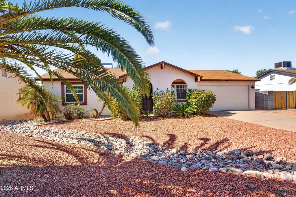 3531 E ACOMA Drive, Phoenix, AZ 85032 — photo 2