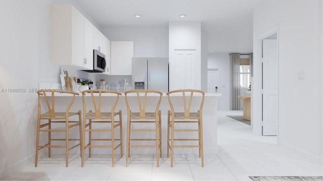 2558 SE 25 DR, Homestead, FL 33035