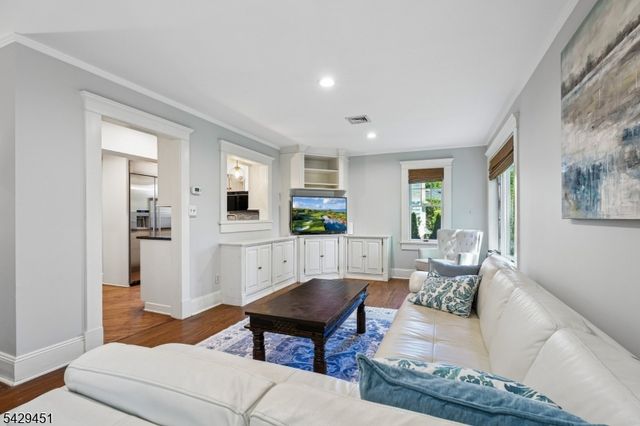 173 Highland Ave, Ridgewood Village, NJ 07450