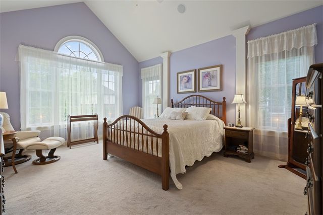 232 Patriot Ln, Economy, PA 15042