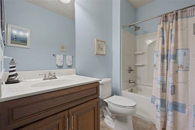 232 Patriot Ln, Economy, PA 15042