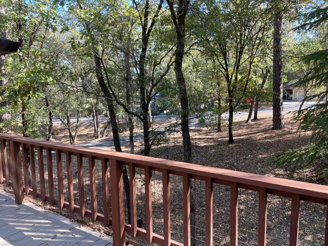 19373 Explorer Ct, Penn Valley, CA 95946