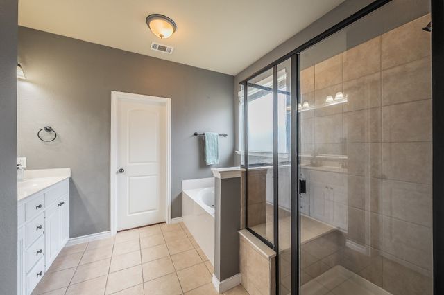 1223 Lantana Lane, Burleson, TX 76028