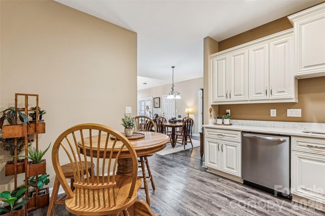 8577 Highland Glen Drive, Charlotte, NC 28269