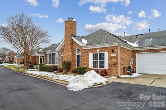 8577 Highland Glen Drive, Charlotte, NC 28269