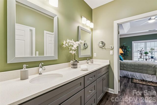 8577 Highland Glen Drive, Charlotte, NC 28269