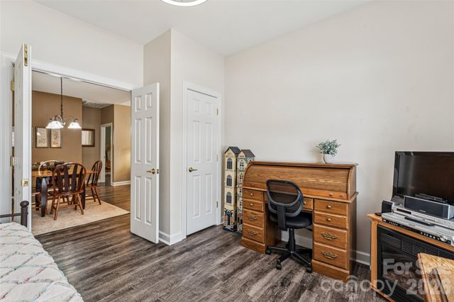 8577 Highland Glen Drive, Charlotte, NC 28269