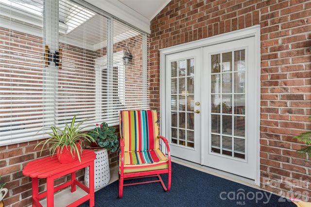 8577 Highland Glen Drive, Charlotte, NC 28269