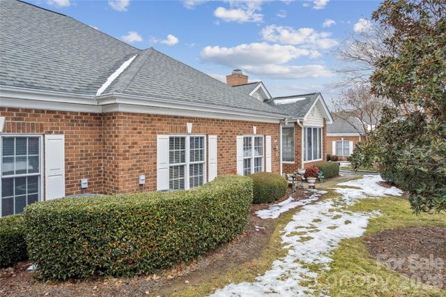 8577 Highland Glen Drive, Charlotte, NC 28269