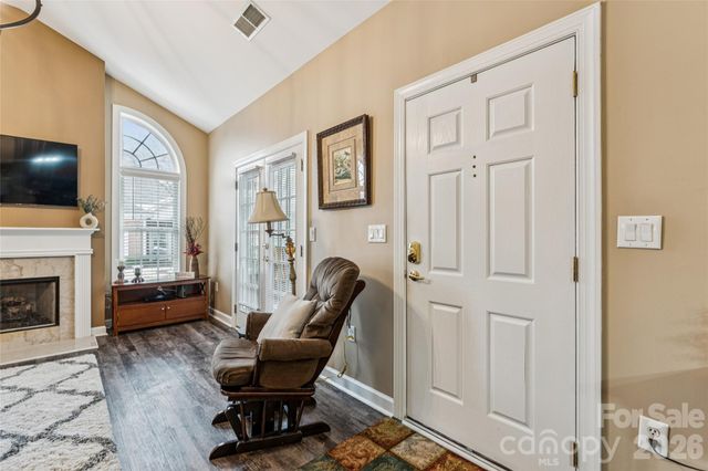 8577 Highland Glen Drive, Charlotte, NC 28269