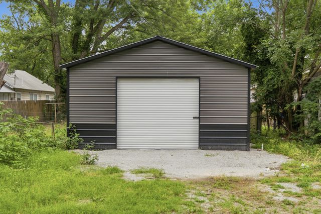 405 N Smith Street, Vinita, OK 74301