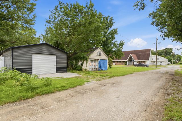 405 N Smith Street, Vinita, OK 74301
