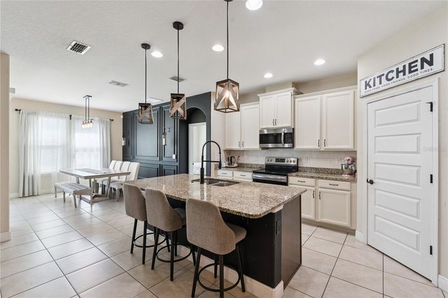 9717 WATERWAY PASSAGE DRIVE, Winter Garden, FL 34787