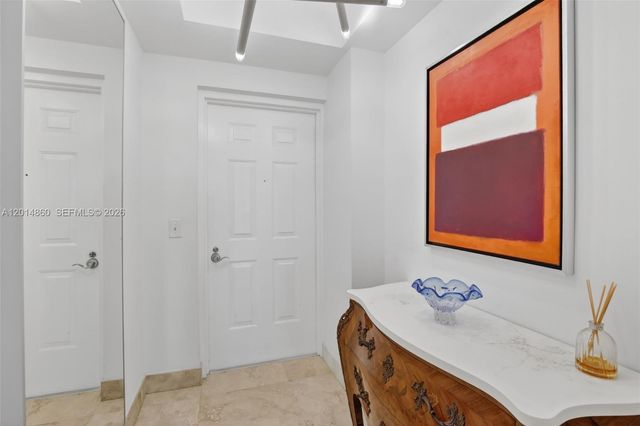 3330 NE 190th St 1817, Aventura, FL 33180
