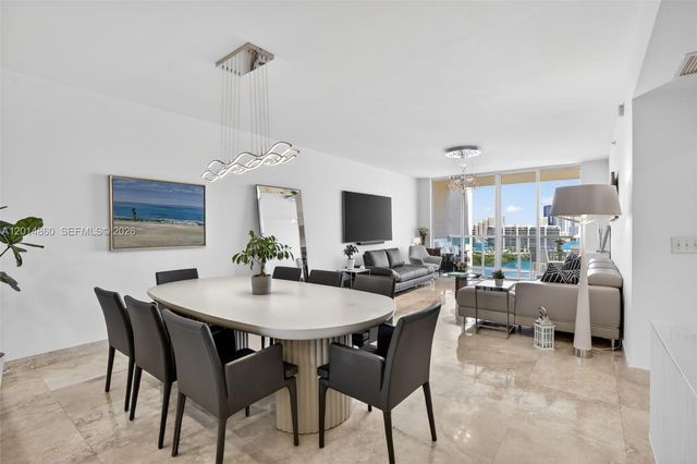 3330 NE 190th St 1817, Aventura, FL 33180