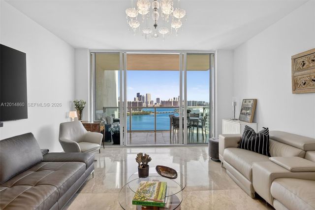3330 NE 190th St 1817, Aventura, FL 33180