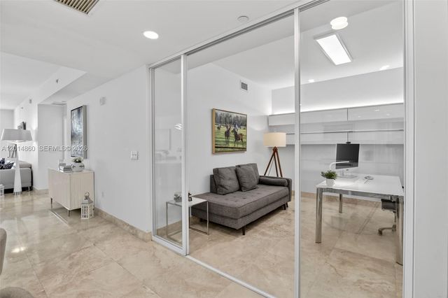 3330 NE 190th St 1817, Aventura, FL 33180