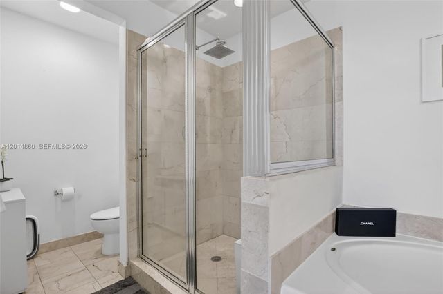 3330 NE 190th St 1817, Aventura, FL 33180