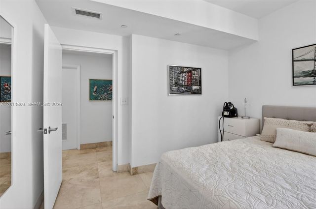 3330 NE 190th St 1817, Aventura, FL 33180