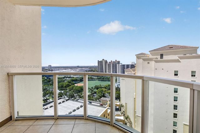 3330 NE 190th St 1817, Aventura, FL 33180