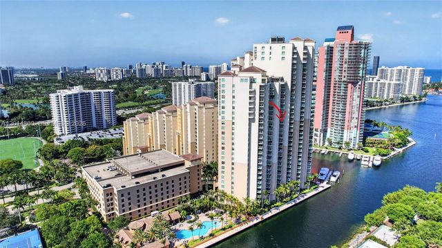 3330 NE 190th St 1817, Aventura, FL 33180