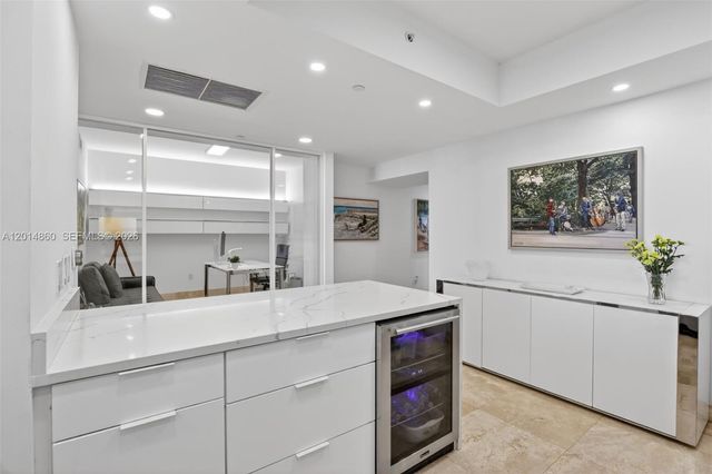 3330 NE 190th St 1817, Aventura, FL 33180