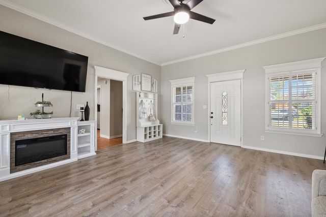 2316 Pleasant Forest Drive, Benton, AR 72015