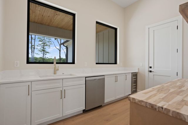 1946A Pleasant Hill Road, Greer, SC 29651