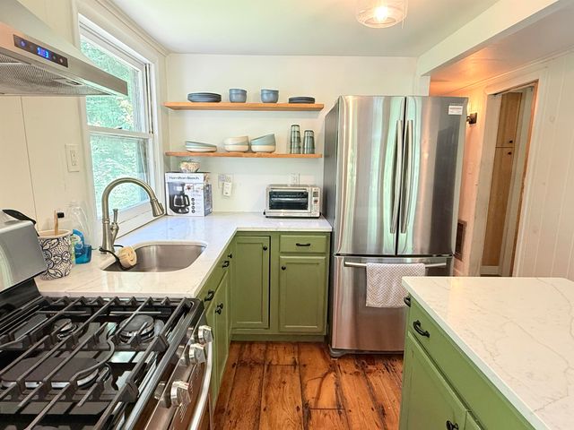 8 Beech Tree Lane, Newfane, VT 05345