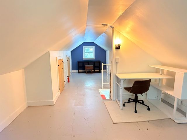 8 Beech Tree Lane, Newfane, VT 05345