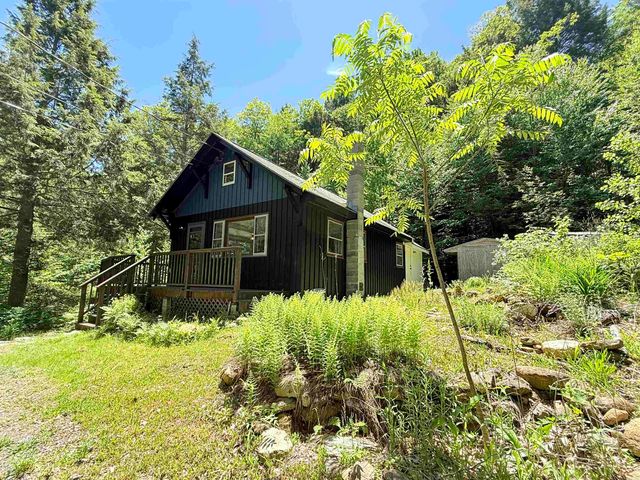 8 Beech Tree Lane, Newfane, VT 05345