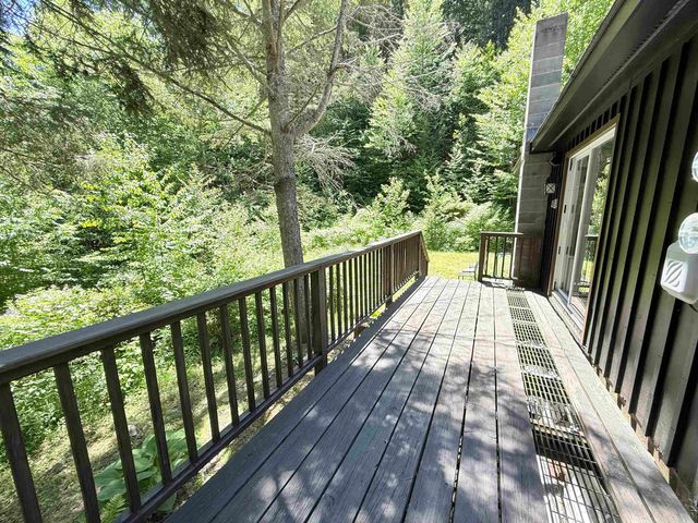 8 Beech Tree Lane, Newfane, VT 05345