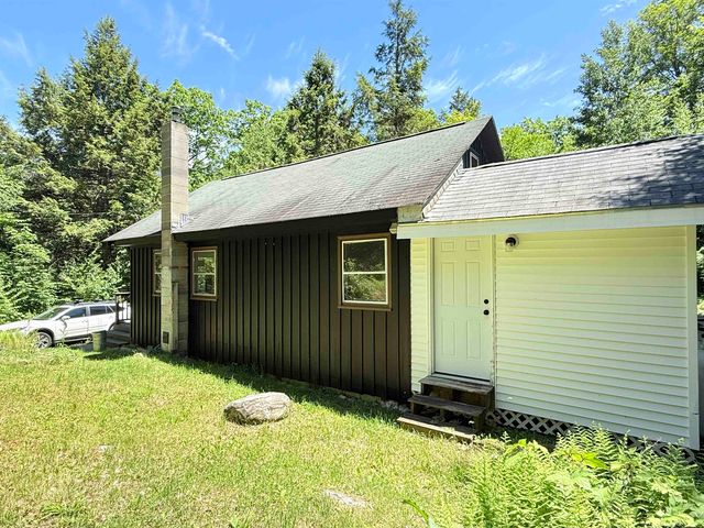 8 Beech Tree Lane, Newfane, VT 05345