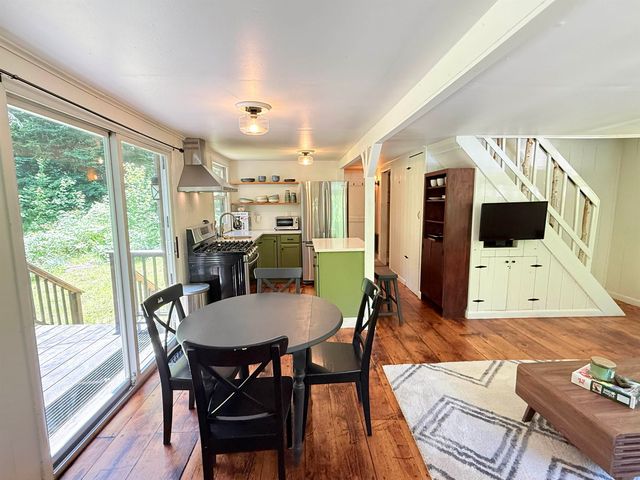 8 Beech Tree Lane, Newfane, VT 05345