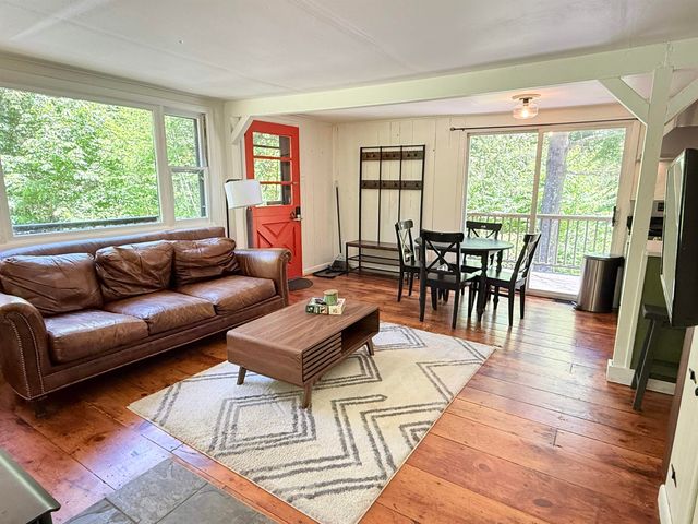 8 Beech Tree Lane, Newfane, VT 05345