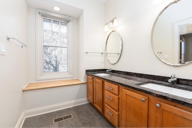 S91W37885 Antique LANE, Eagle, WI 53119