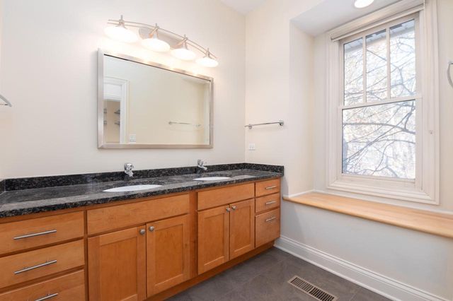 S91W37885 Antique LANE, Eagle, WI 53119