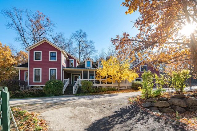 S91W37885 Antique LANE, Eagle, WI 53119